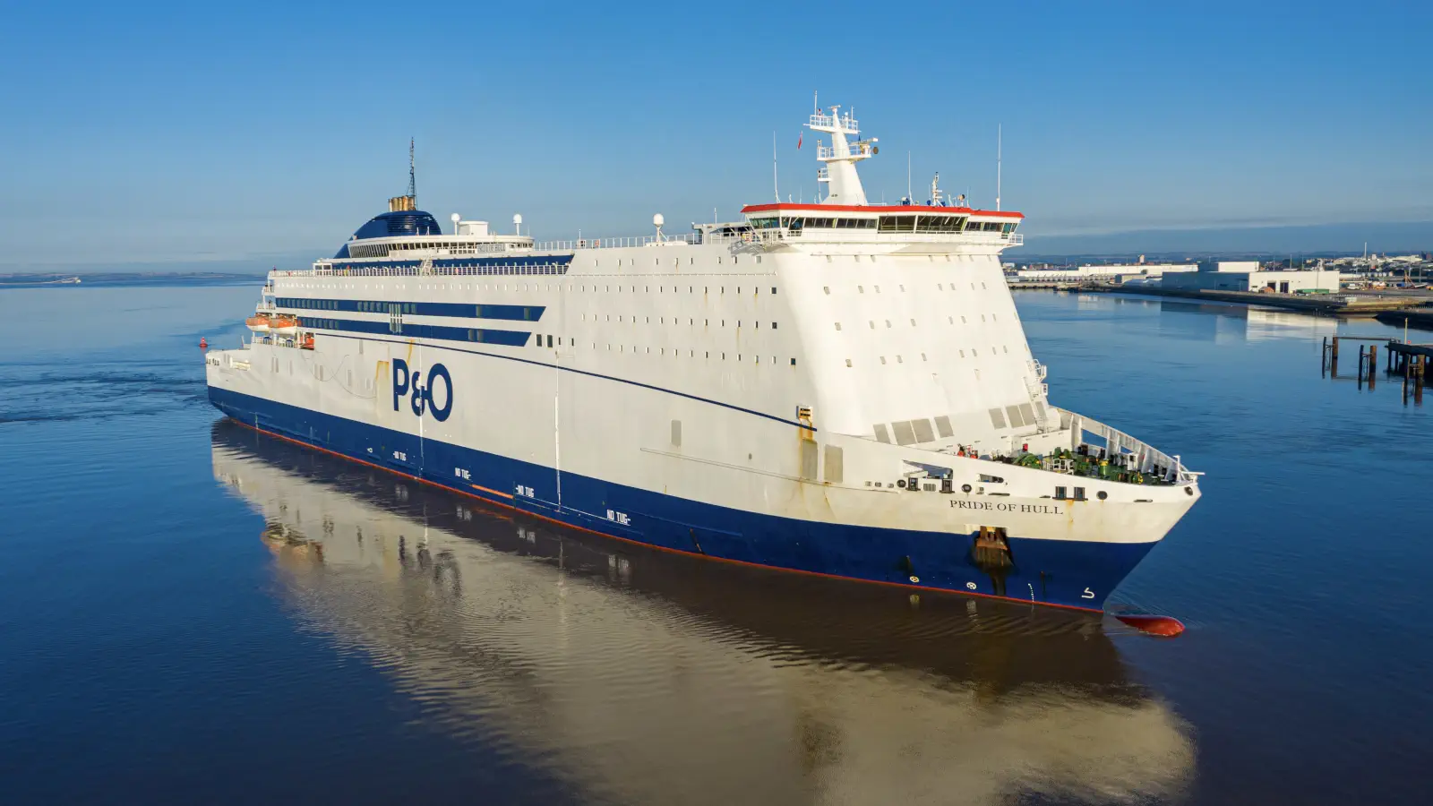 P&O ferry Rotterdam en Hull vice versa